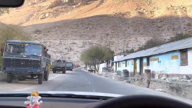 Spiti Valley is Closed - Ab Kaha Jaye? No Hotel No Food 😨| Tushar Kaushik смотреть онлайн