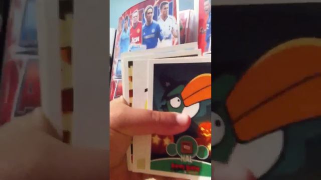 Opening the ANGRY BIRDS Trading Cards STARTER PACK & 19 PACKS By Rovio (part 1) смотреть онлайн