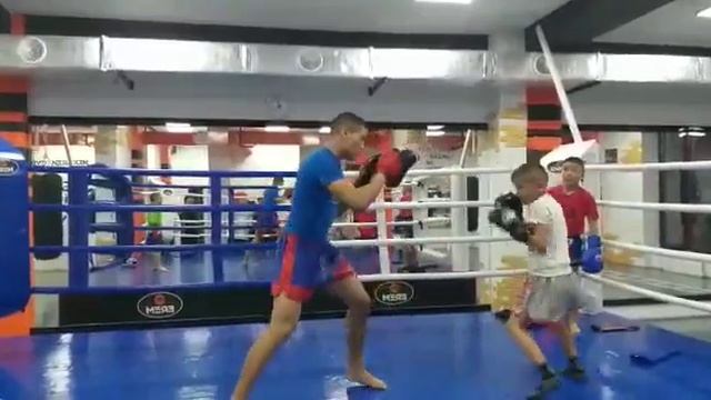 Мы хотим мировой чемпион смотреть онлайн