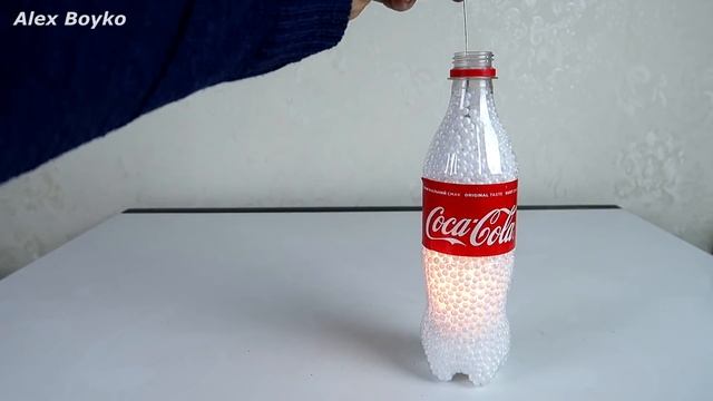 Что если кинуть бенгальский огонь в бутылку с пенопластом? смотреть онлайн