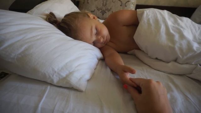 ВЛОГ: Без голоса, Катя поет , сон на полу ,змеи , рынок Лазаревское 2017 смотреть онлайн