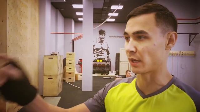 Работаем над растяжкой смотреть онлайн