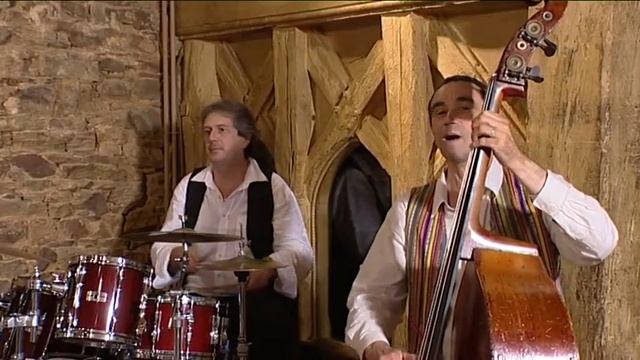 Le Pont Par L' Orchestre Dominique Moisan