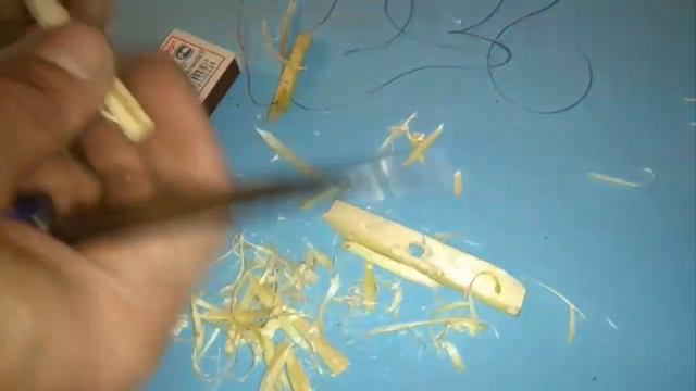 КАК СДЕЛАЛ ВЕРТОЛЕТ ИЗ ГРЕЦКИЙ ОРЕХ смотреть онлайн