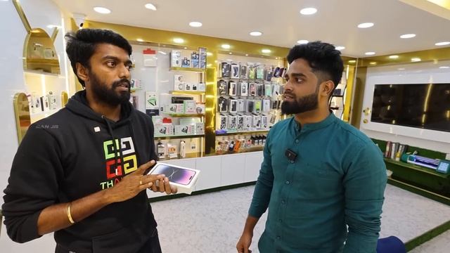My NEW 1TB IPHONE 14 ProMax?24 karat GOLD DUBAI IPHONES in STOCK !! 1,60,000₹ ? DAN JR VLOGS смотреть онлайн