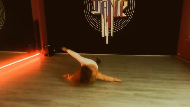 Strip Dance смотреть онлайн