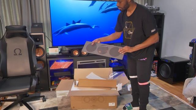 KEF R2C Center Channel Speaker Unboxing смотреть онлайн