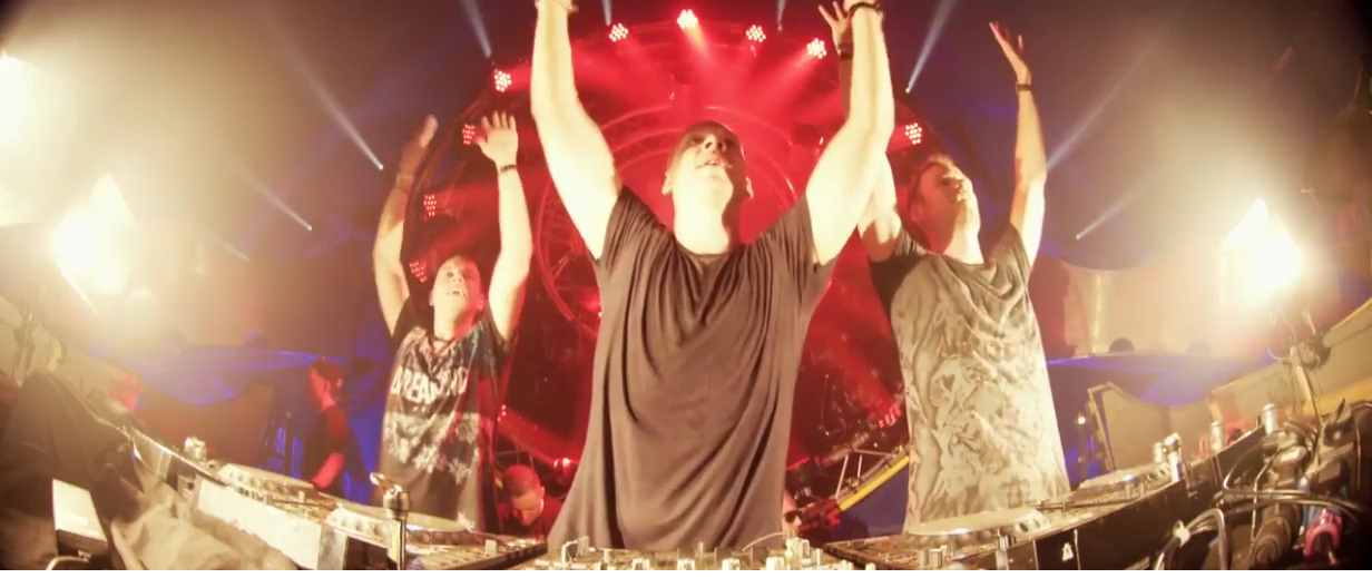 Noisecontrollers & Bass Modulators - The Feeling Of ('Het Gevoel Van' Language Pack) смотреть онлайн
