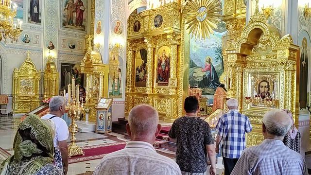 Тропари по входе воскресный гл. 5-й, "Слава" гл. 4-й, "И ныне" гл. 8-й. регент Екатерина Артюхова смотреть онлайн