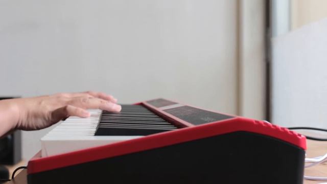 Versace on the Floor (Bruno Mars) Keyboard covered & improvised by Roland GO:KEYS_FM EP MIX_EOS100D смотреть онлайн