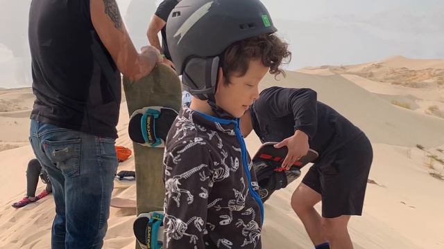 El mundo de Leo - Sandboarding en Samalayuca Chihuahua смотреть онлайн