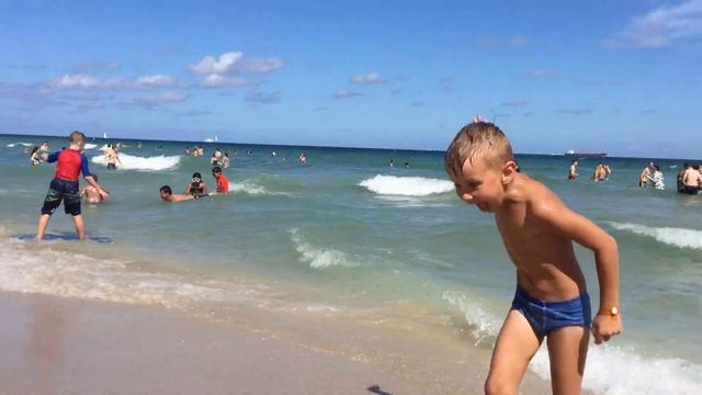 ребенок без слов выражает радость смотреть онлайн