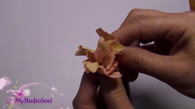 Мастер-класс: Цветок из фоамирана с тонировкой #MyStudioSoul смотреть онлайн