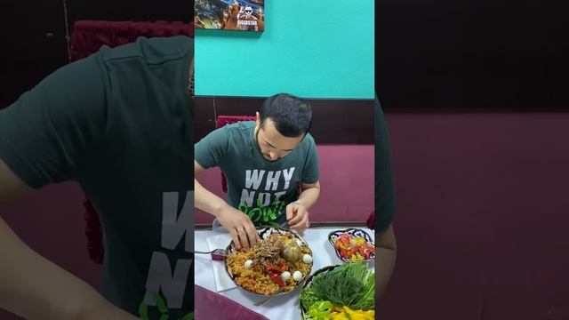 Как правильно кушать плов смотреть онлайн