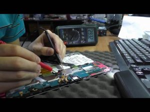 Не включается / Не заряжается. Планшет Samsung GT-P5100 GalaxyTab 2 10.1