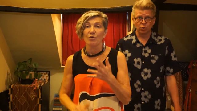 Caroline Radcliffe's choirs: Amavolovolo смотреть онлайн