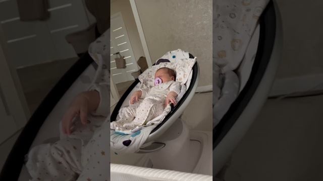 4moms mamaRoo смотреть онлайн