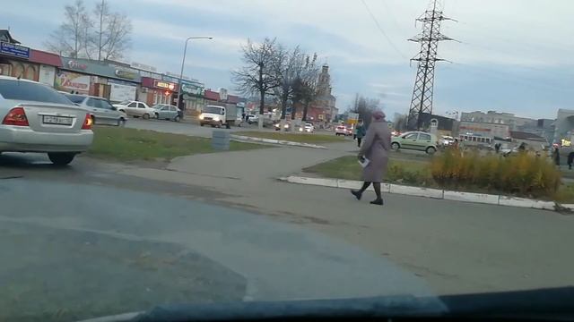 Мари Эл. Волжск, Ленина, 59А. ЦУМ.Трафик смотреть онлайн