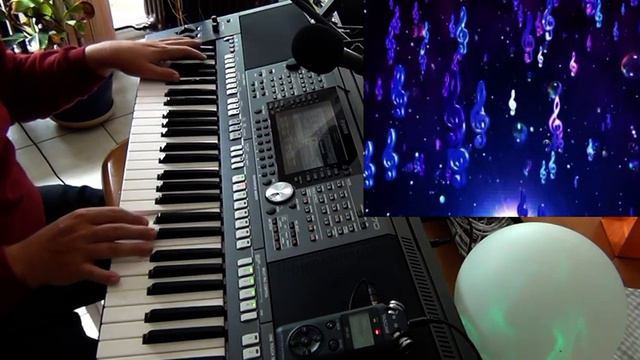 Keyboard cover Regenbogenfarben - PSR S970 / Tyros instr. смотреть онлайн