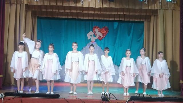 Танцевальный коллектив "Тутти-фрутти" смотреть онлайн