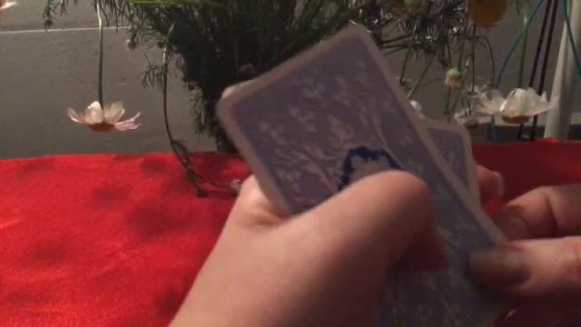 Рушатся отношения с любимым? Как спасти? Гадание и много полезного... смотреть онлайн