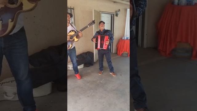Ft..Efren Martinez y Ft.. Jorge Molina смотреть онлайн