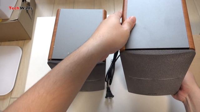 Edifier R1200TII Stereo Bookshelf Speaker Unboxing смотреть онлайн