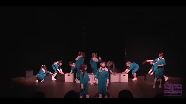 "Мальчик с девочкой дружил" Сергей Михалков. Читает Михаил Матренин смотреть онлайн