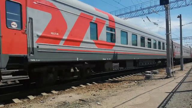 "ИМЕННОЙ" ЭП1М-696 "Фёдор Котляренко" с поездом №50 Санкт-Петербург Кисловодск смотреть онлайн
