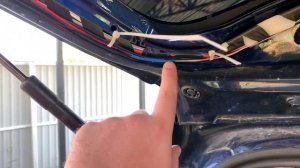 Устанавливаем камеру заднего вида ( Тойота Аурис 2008 )