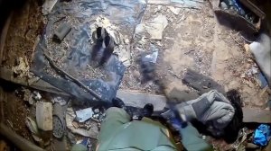 Нашли старинное заброшенное место. Куча старинных находок .Чердачный поиск (re-uploading)