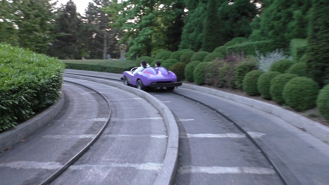 мы в Диснейленде в Париже на аттракционах смотреть онлайн