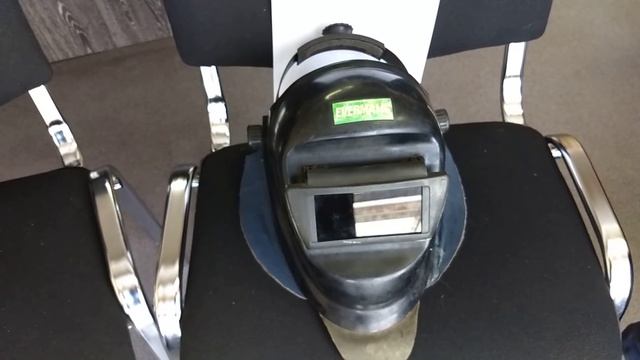 Сварочная маска EVERMATIC Вставляем очки! Одна из лучших в мире смотреть онлайн