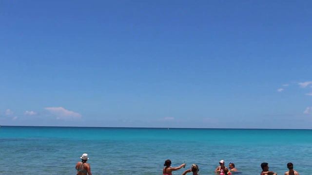 Путешествия по всему Земному шару: Сант Маартен в августе 2018г. [Автор: Слава Бунеску] смотреть онлайн