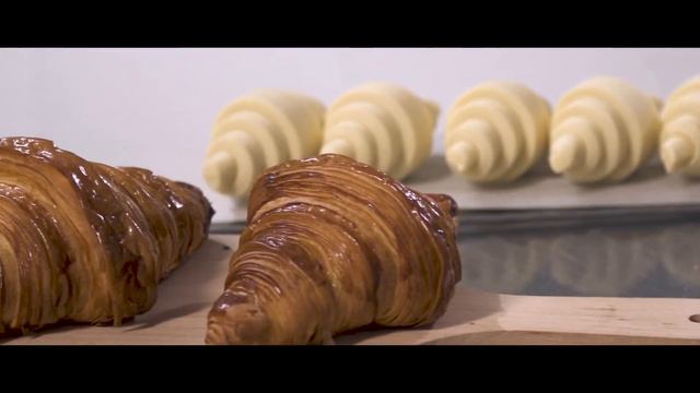 Au Cœur Du Bon avec Une Viennoiserie Maison смотреть онлайн