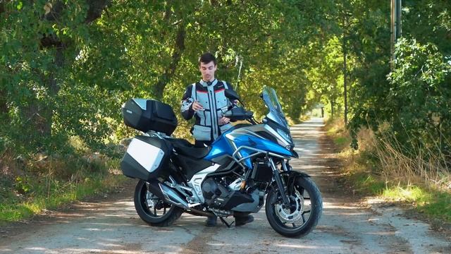 HONDA NC750X DCT (2023): FACILE E CON UN SEGRETO... ? - Test Ride смотреть онлайн