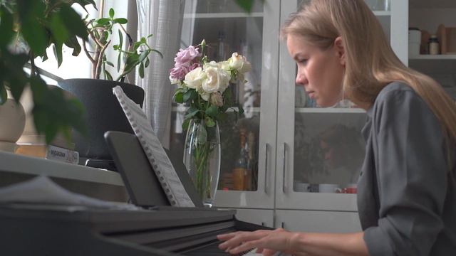 F.Chopin Prelude 4 E-Minor Tatiana Zoobko | GloriaMusicAcademy смотреть онлайн