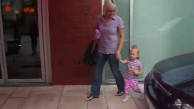 Приехали в Китайский Ресторан смотреть онлайн