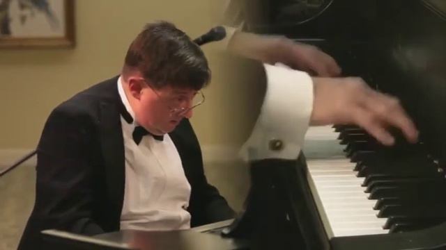 Michael Calhoun's 2012 Performance of Waldteufel's Skaters Waltz смотреть онлайн