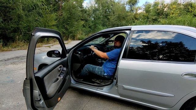 Nissan Maxima A33 - добротный соперник Тойоты Камри смотреть онлайн