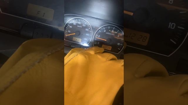 Suzuki SkyWave(Burgman) 400-2 K3 K4 регулировка холостого хода, почему инжектор заводится с газом? смотреть онлайн