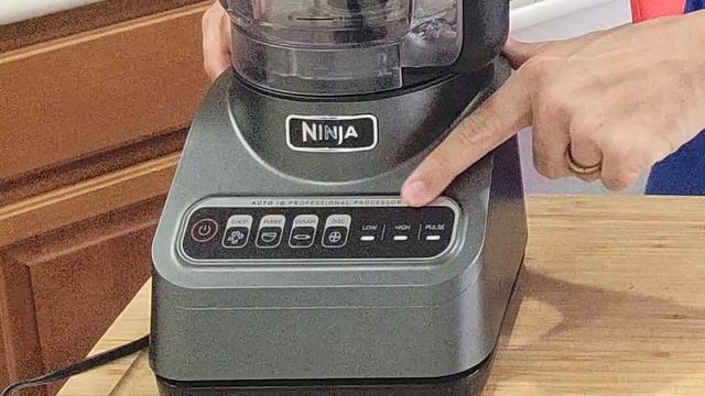Review of the Ninja Professional Food Processor. BEFORE YOU BUY, watch this! смотреть онлайн