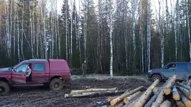 L200 и УАЗ Патриот смотреть онлайн