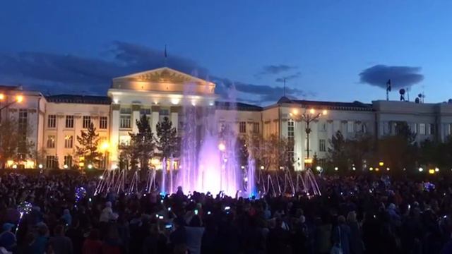 Запуск фонтана в Чите смотреть онлайн