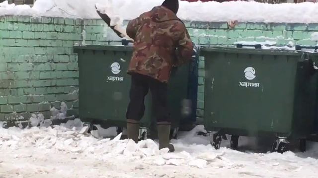 Сгребаем снег куда надо смотреть онлайн