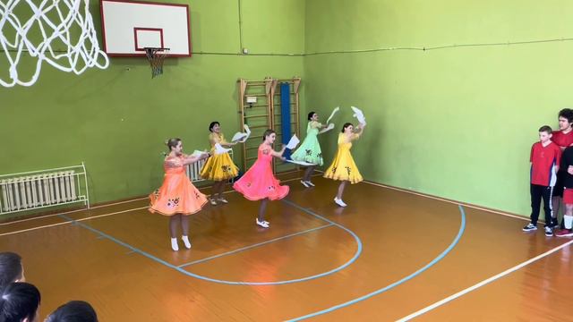 Вторые ежегодные соревнования по волейболу в Куруиле. Большой выпуск 2024 г. смотреть онлайн