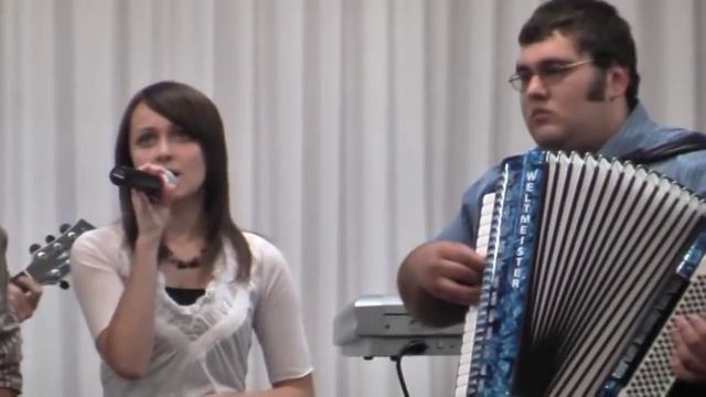 Хвала Тебе, на небе и на земле (akkordeon version) смотреть онлайн