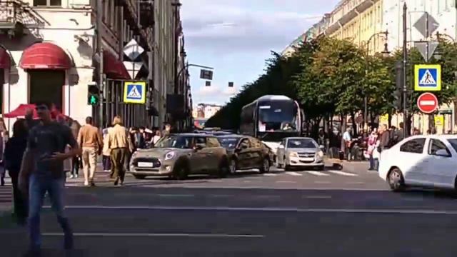 Этот странный Питер смотреть онлайн