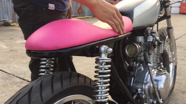 Honda CB400 The Hyena project. смотреть онлайн