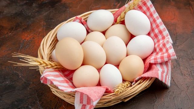 Как хранить яйца... Как определить свежесть яиц смотреть онлайн